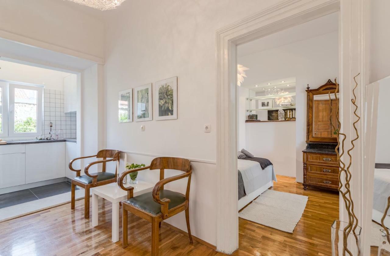 Markaat Apartment Pula Bagian luar foto