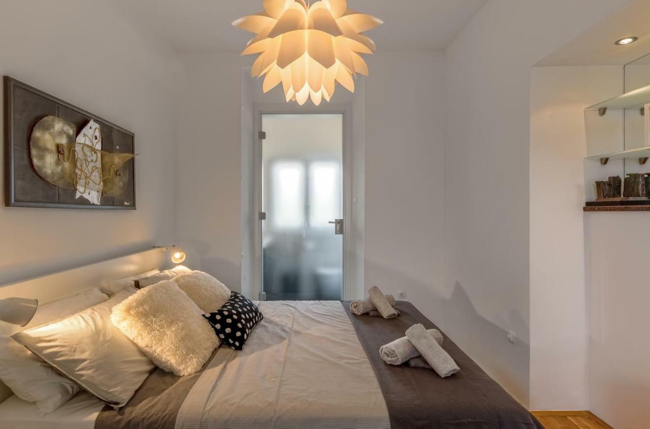 Markaat Apartment Pula Bagian luar foto
